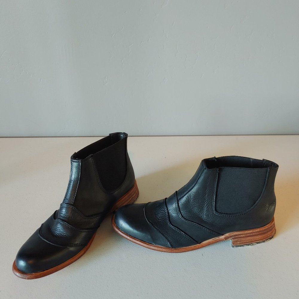 Chelsea Bootie "NEW" - Picture 8 of 13